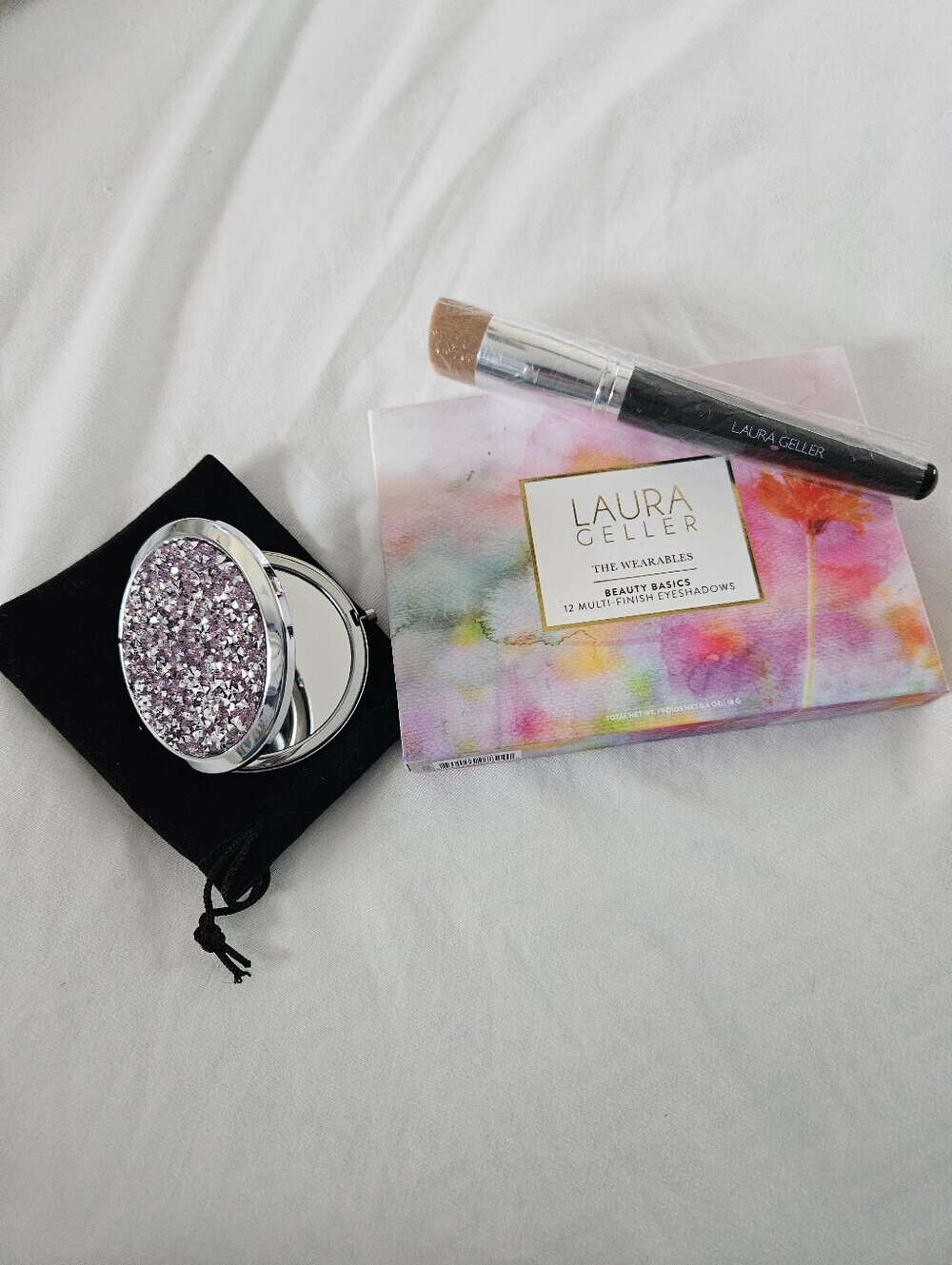 NIB Laura Geller 12-Multi Finish Eyeshadow Palette, Crystal Mirror, & Brush